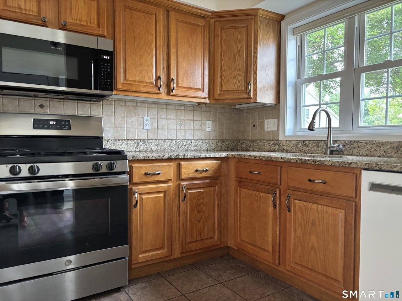 511 Elm St #9-1 - Photo 2 of 26