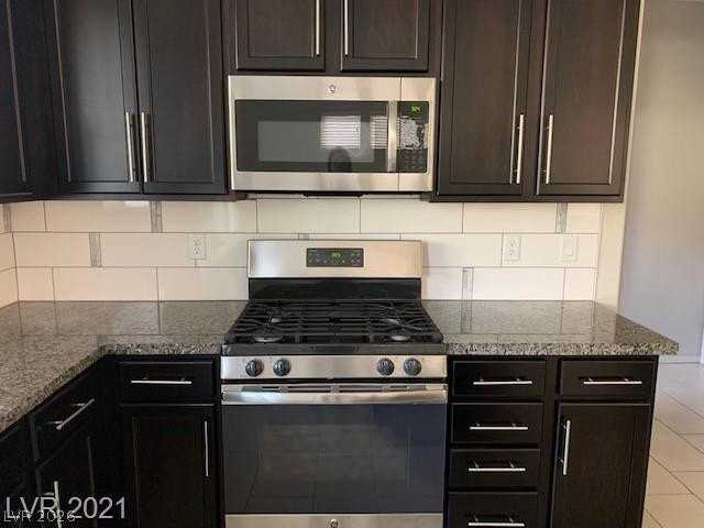 9584 Abbey Pond Ave - Photo 7 of 21