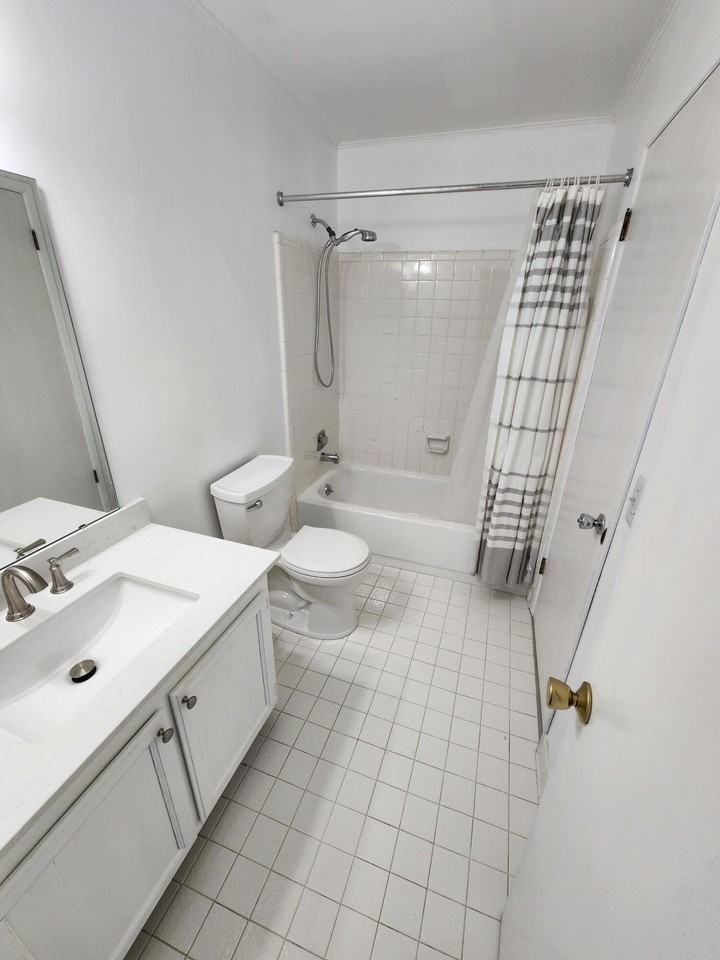 23553 Meeting Hall Ln - Photo 6 of 15