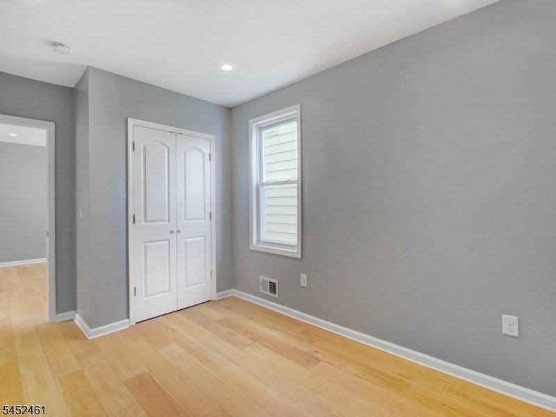 156 Crystal St - Photo 7 of 16
