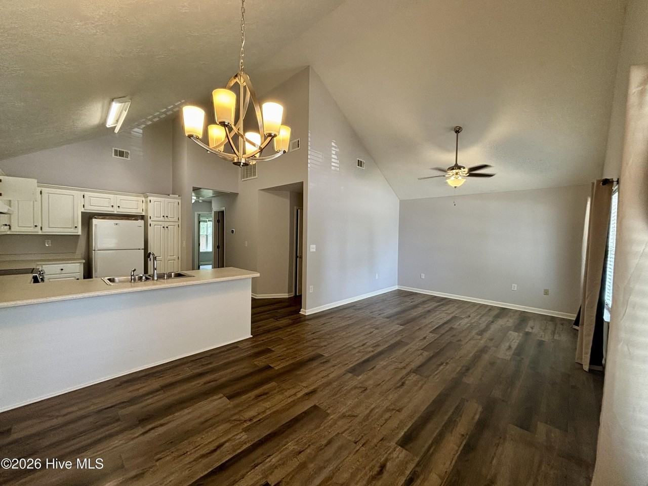 831 Dantignac St - Photo 2 of 11