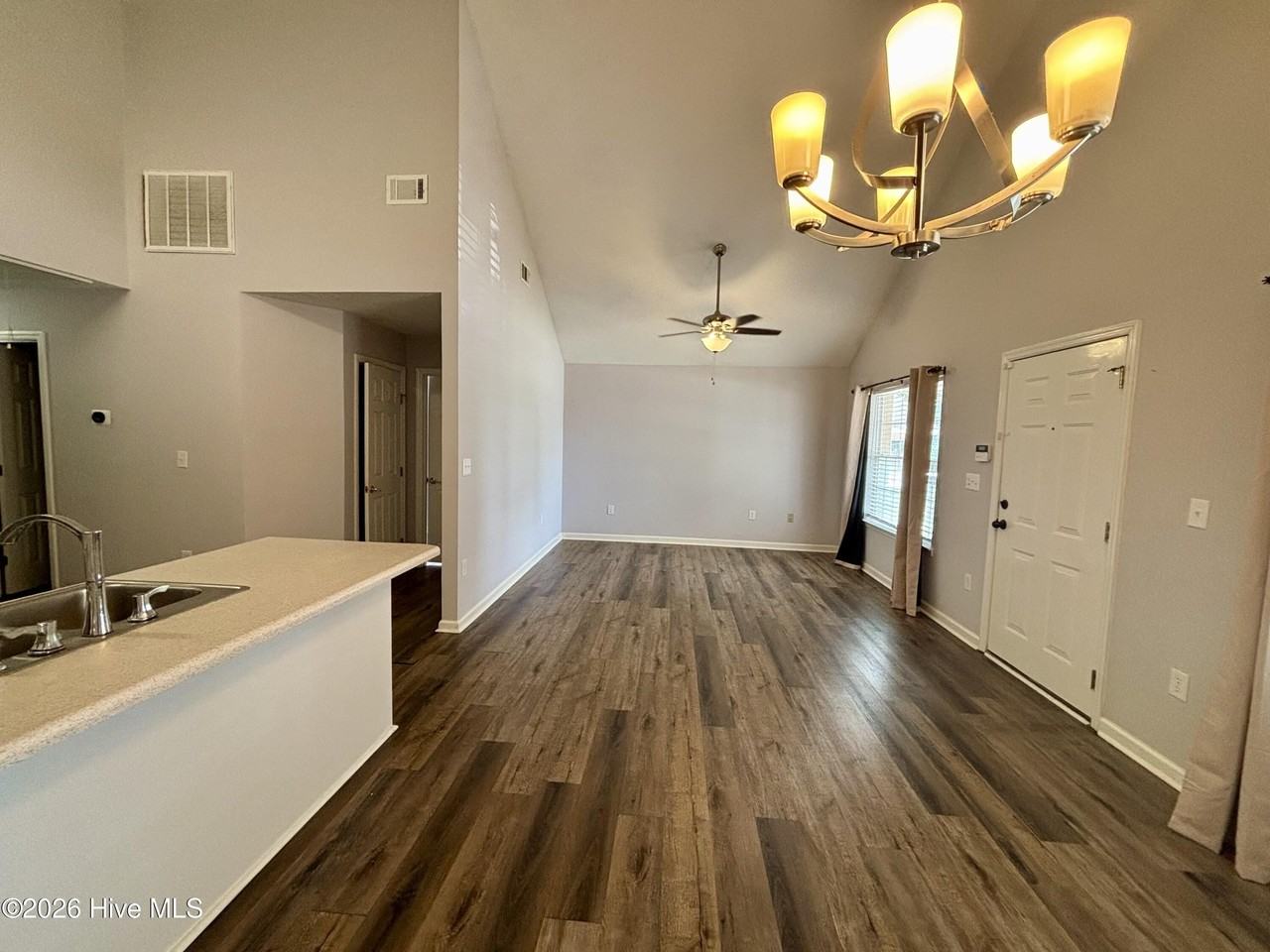 831 Dantignac St - Photo 3 of 11