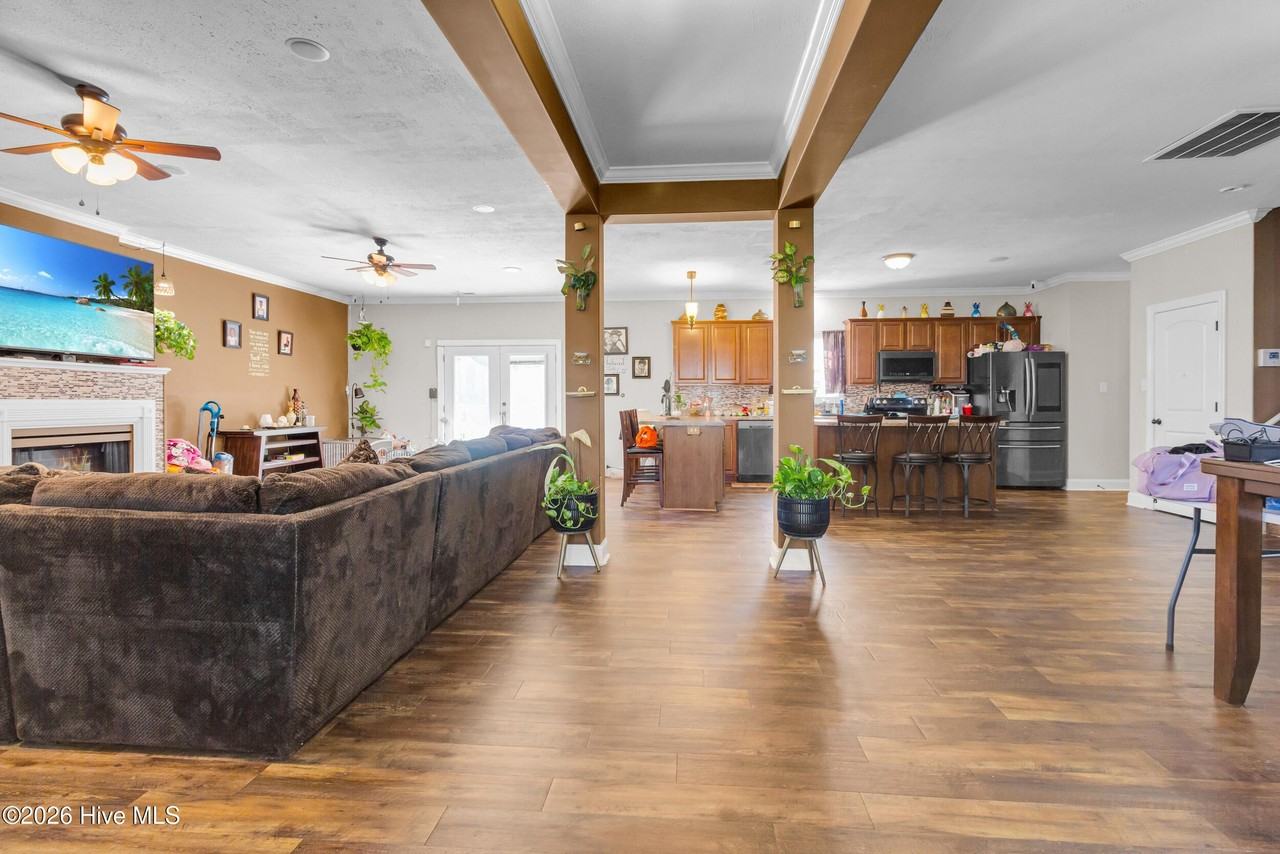 371 Carolina Pines Blvd - Photo 5 of 43