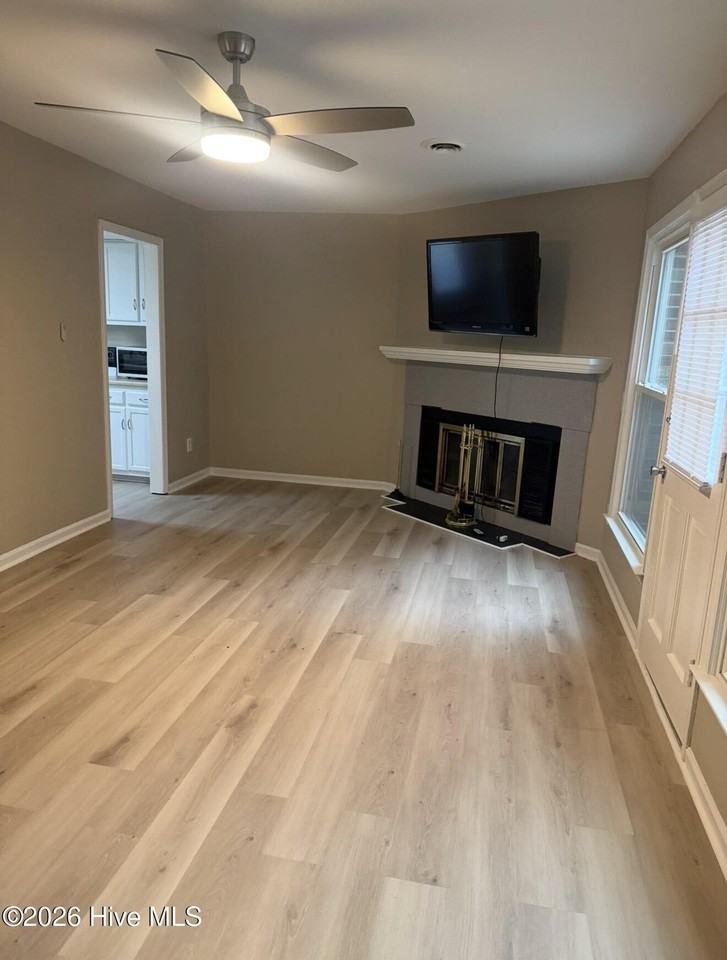 4927 Marlin Ct - Photo 6 of 8
