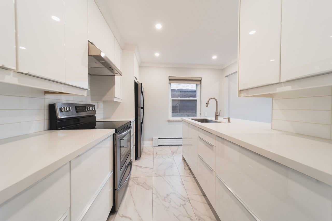 237 Melrose Street #7 - Photo 5 of 11