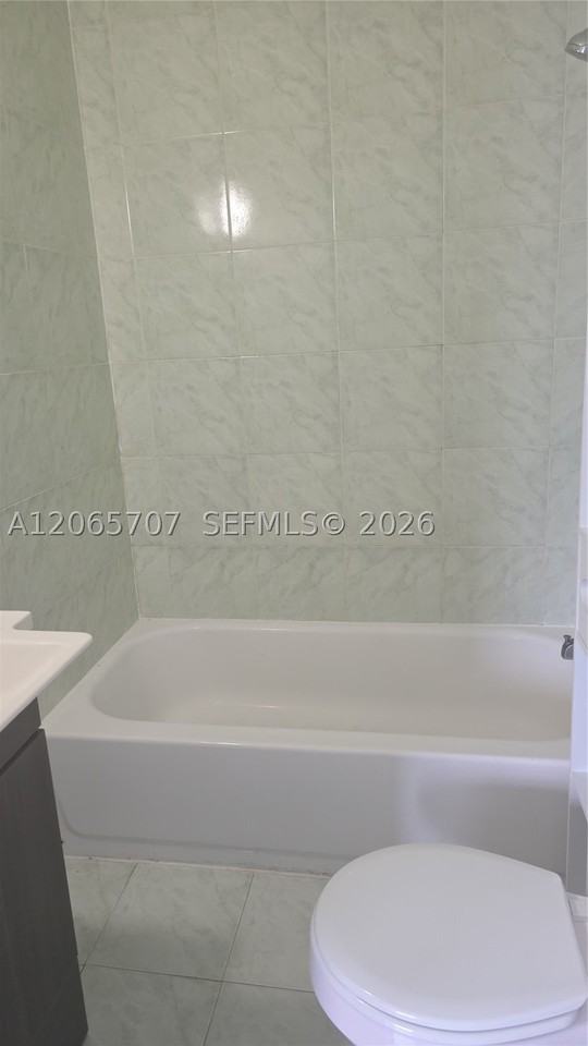 359 W 12th St #3 - Photo 4 of 9