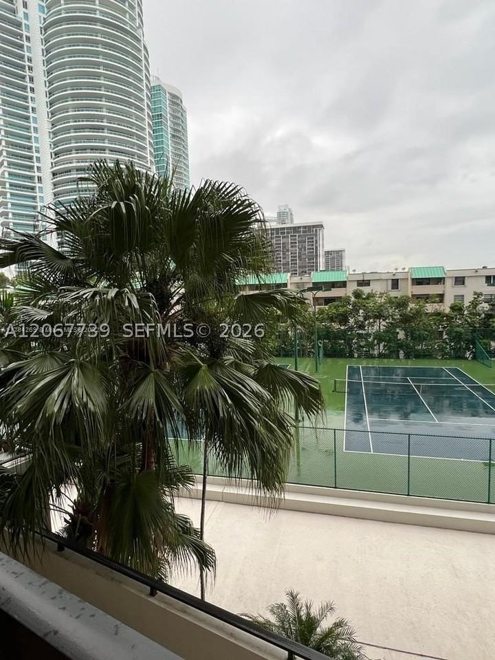 2333 Brickell Ave #307 - Photo 4 of 11