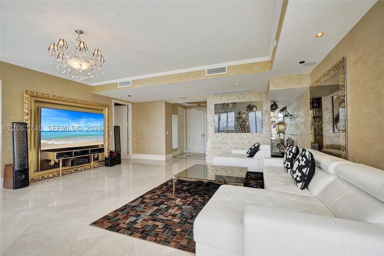 18201 Collins Ave #3309 - Photo 6 of 35
