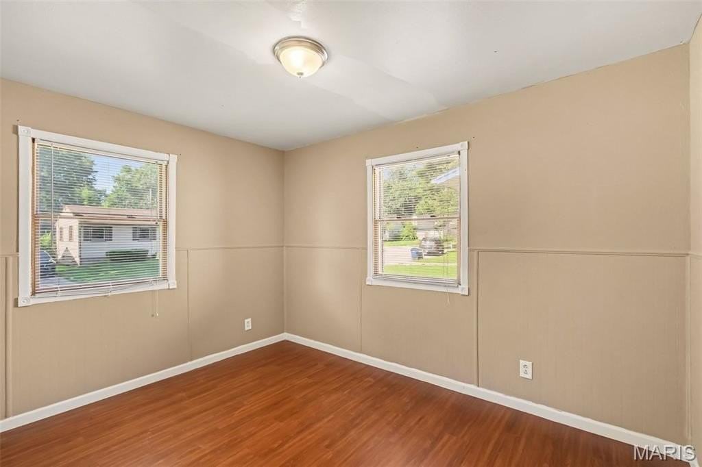 1223 Walker Ave - Photo 4 of 10