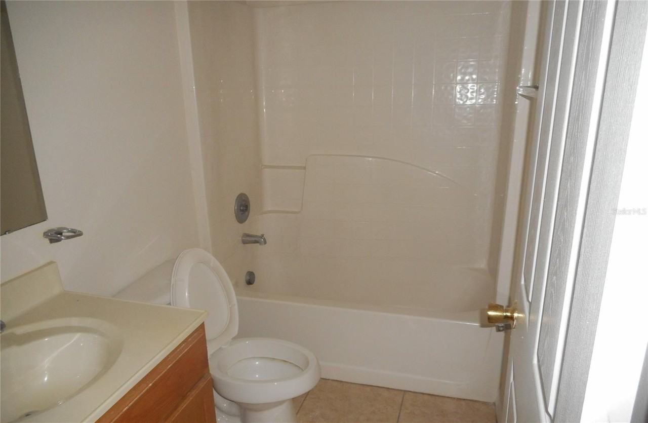 950 Derbyshire Dr - Photo 6 of 12