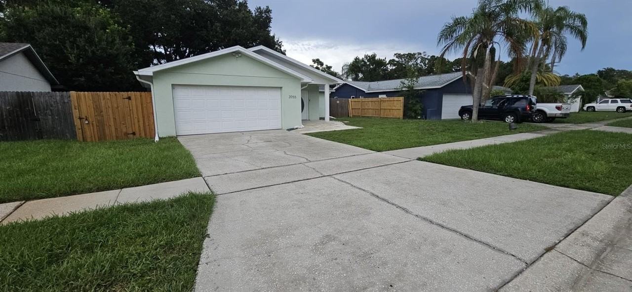 2055 Dodge St - Photo 3 of 15