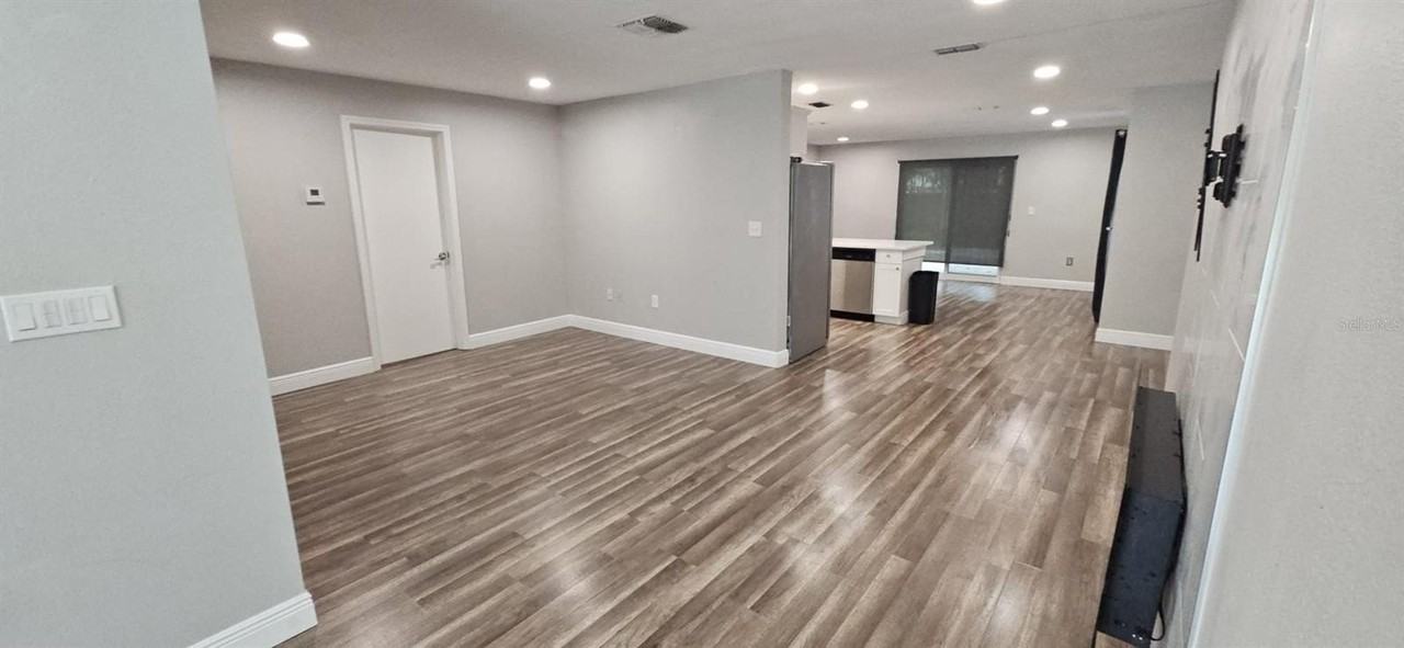 2055 Dodge St - Photo 5 of 15