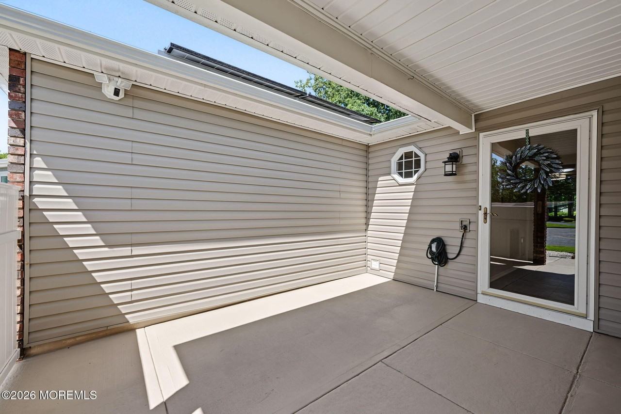 22 Higgins Ct - Photo 5 of 50