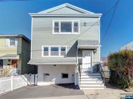 featured image of 156 Crystal St #1