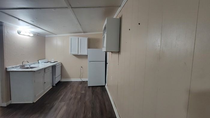 2826 Friendly Ln #8 - Photo 6 of 10