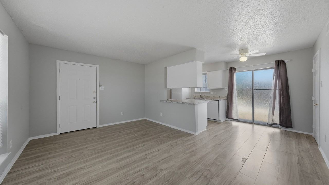 1605 Mary K Ln - Photo 5 of 16