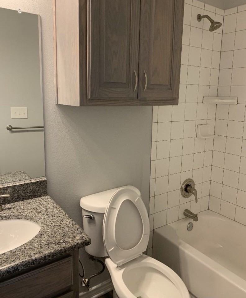133 W Britton St #202 - Photo 2 of 3