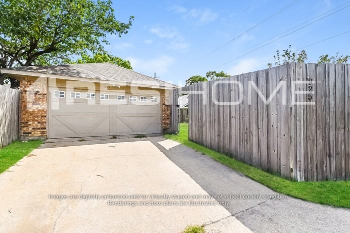 925 Old Barn Ln - Photo 2 of 18