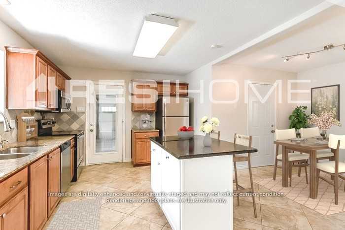925 Old Barn Ln - Photo 4 of 18