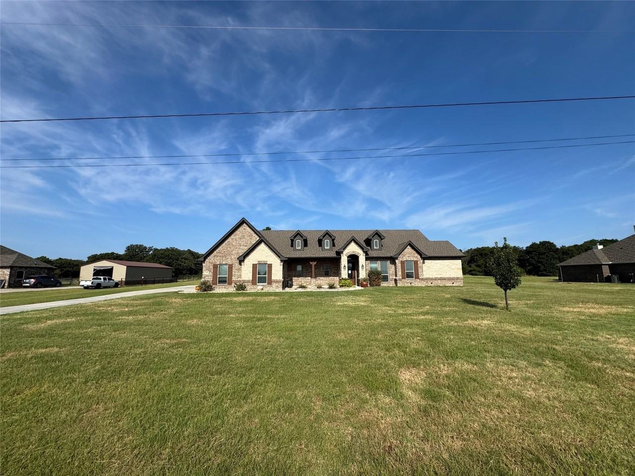 499 Christian Way - Photo 3 of 40