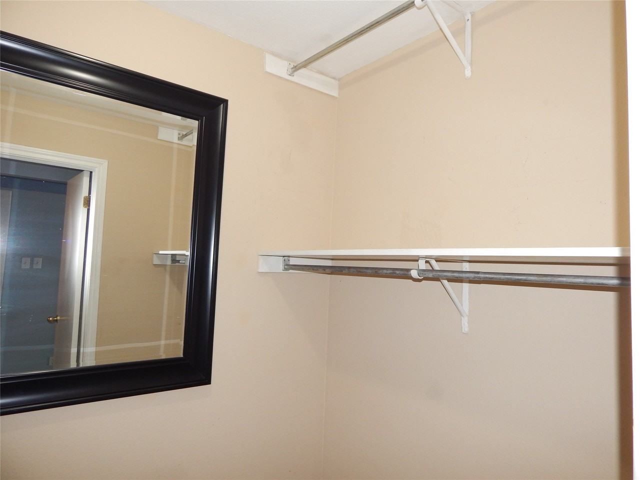 2612 Custer Pkwy #D - Photo 6 of 19
