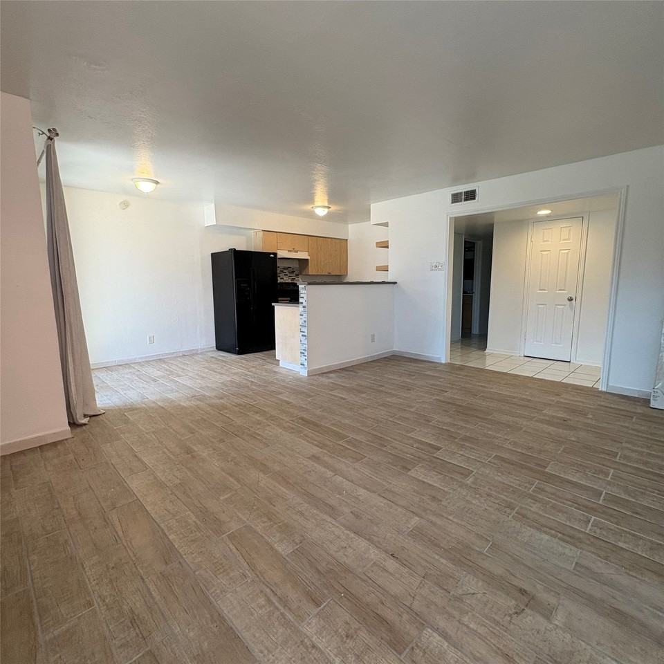 5913 Lake Hubbard Pkwy #123 - Photo 4 of 13