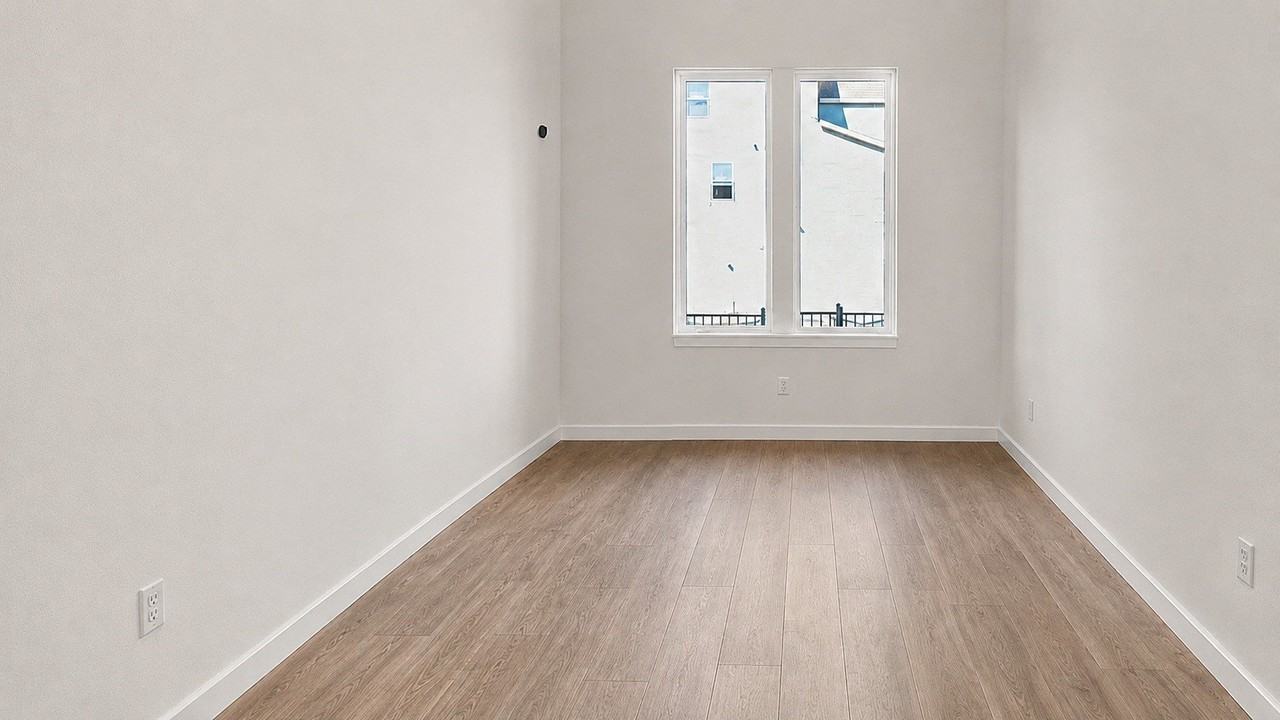 4548 Mona Lisa Ln - Photo 3 of 9