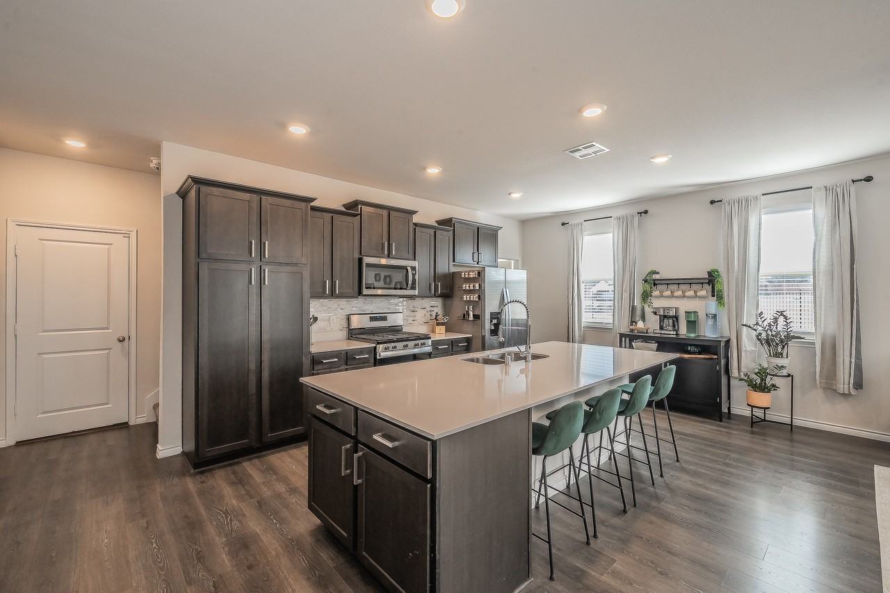 2056 Juniper Pass Way - Photo 3 of 39