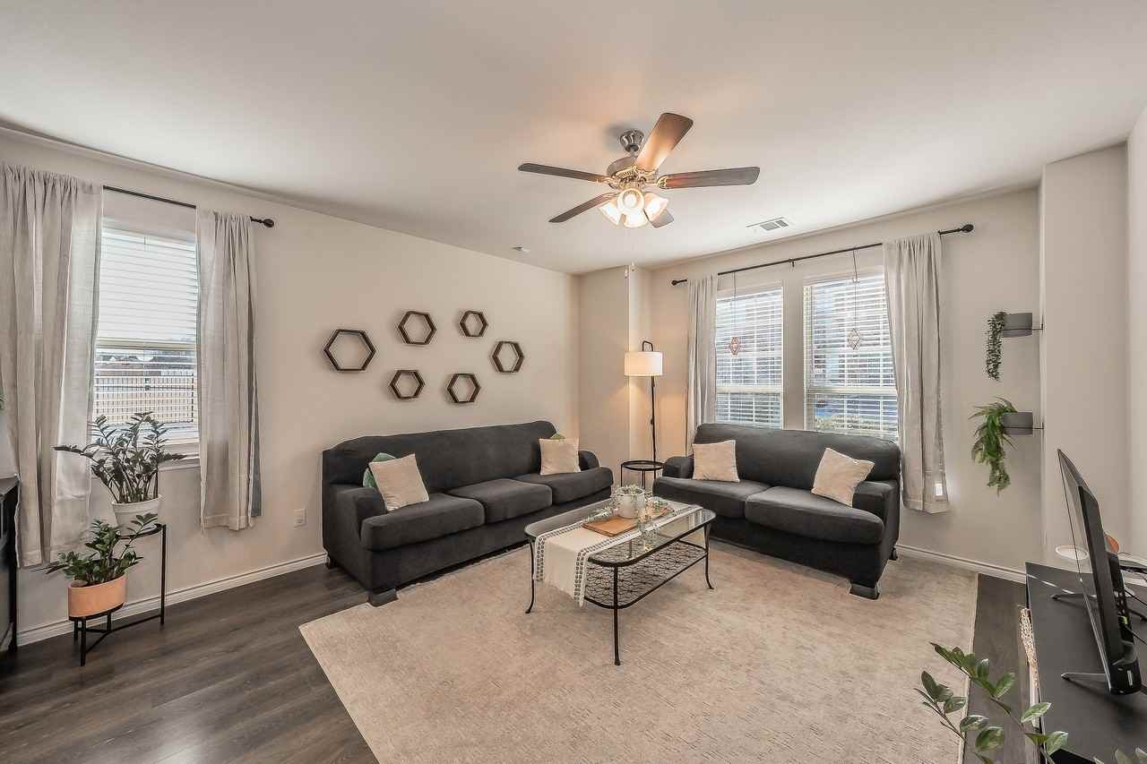2056 Juniper Pass Way - Photo 5 of 39