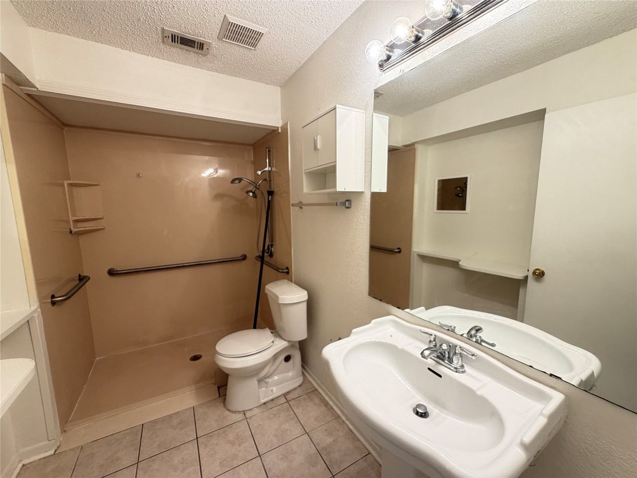 6224 St Leonard Dr - Photo 6 of 20