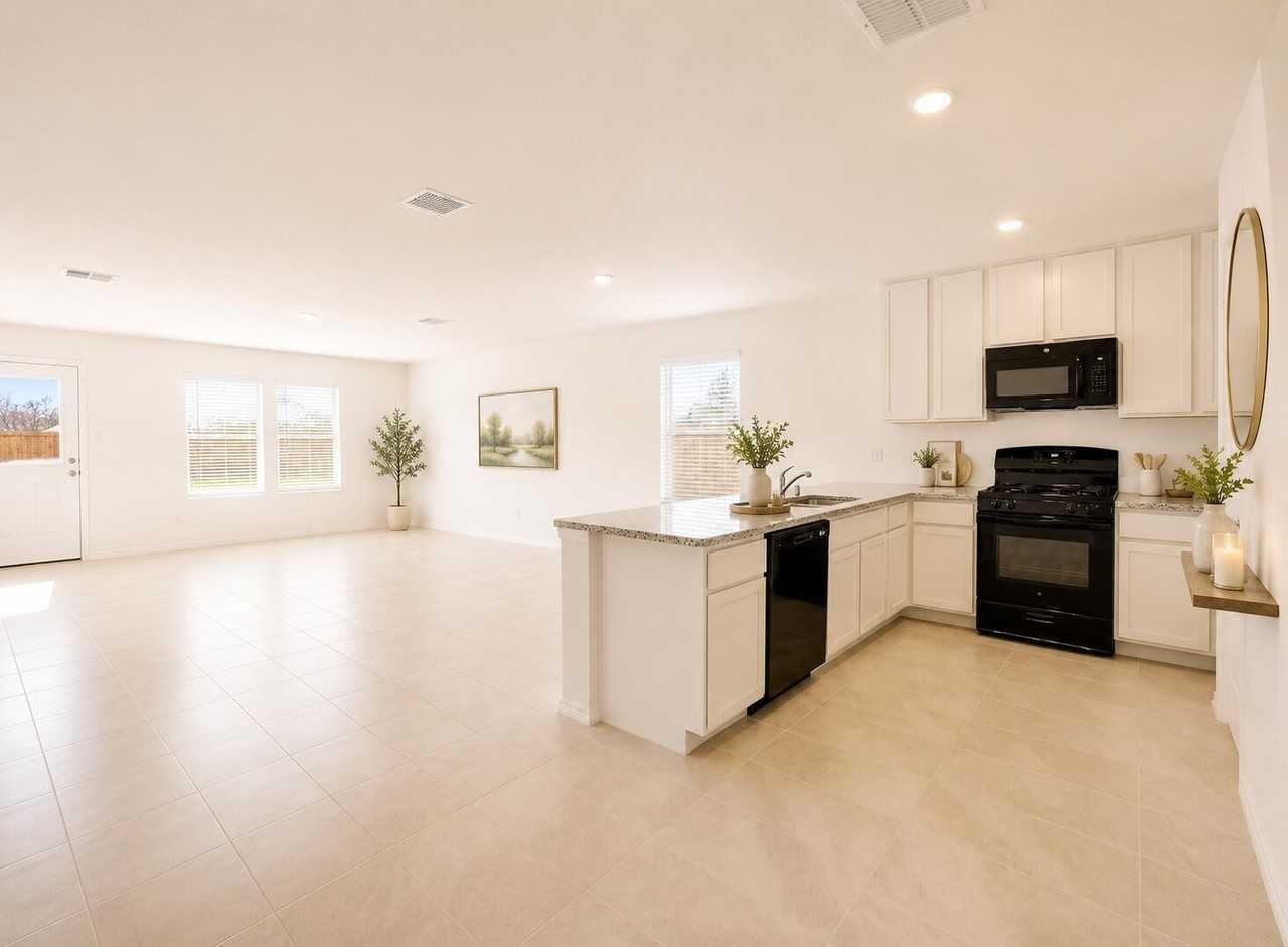 2832 Ozark Cir - Photo 3 of 8