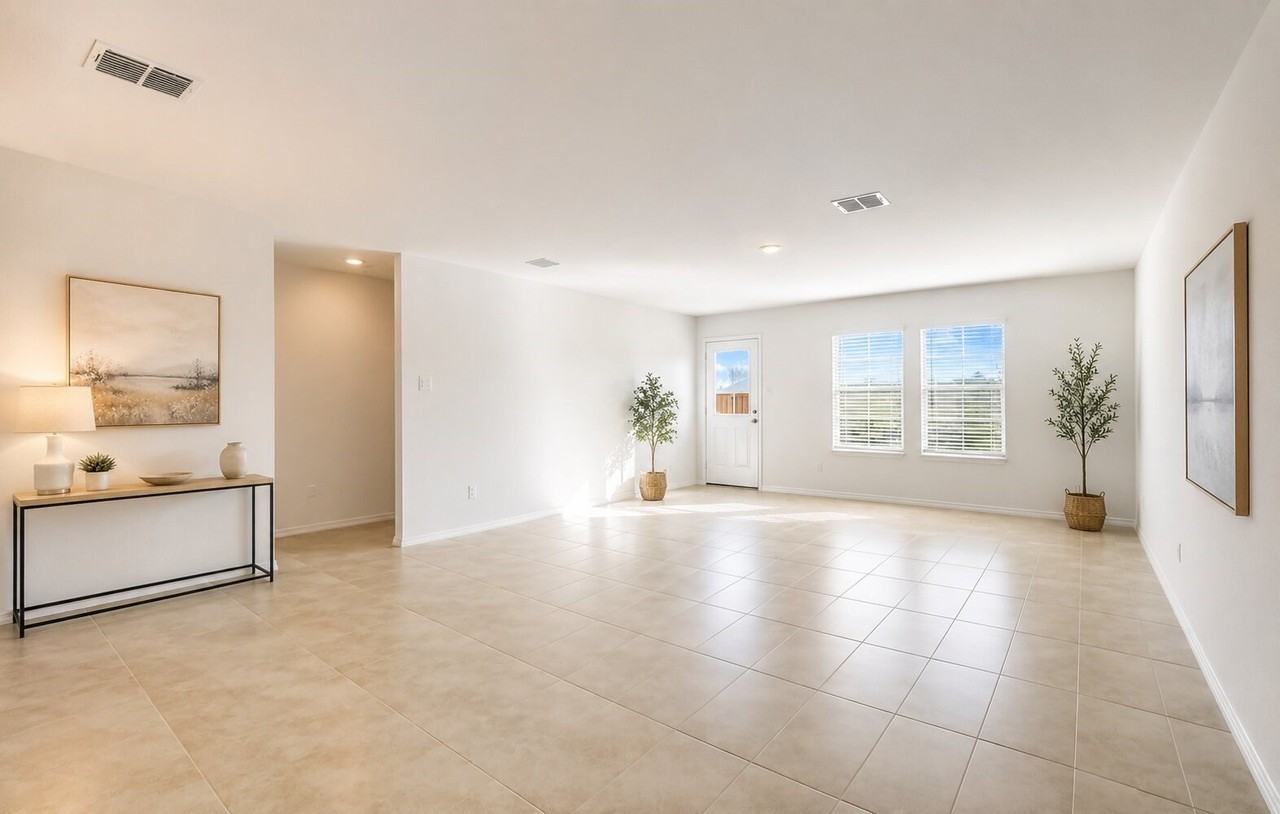 2832 Ozark Cir - Photo 4 of 8