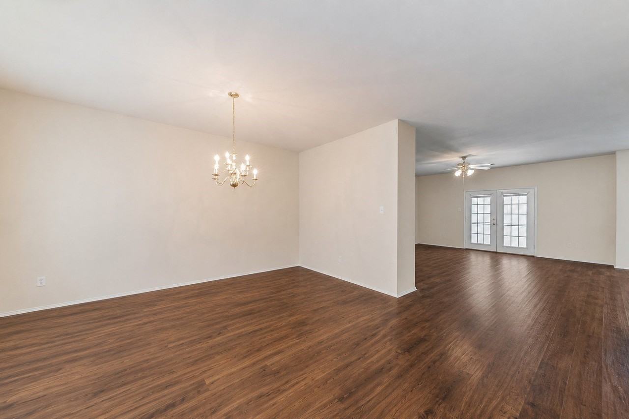 6704 Cambrian Way - Photo 2 of 20