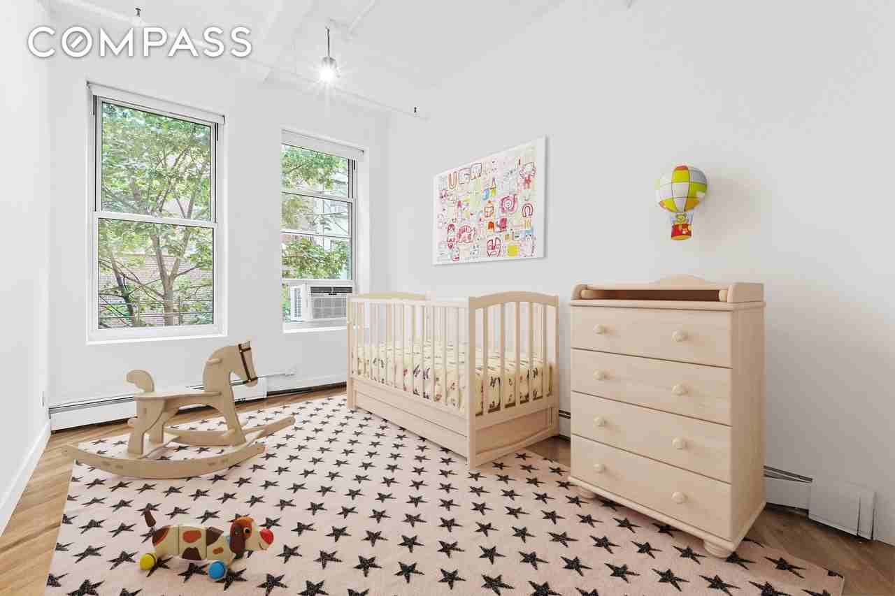 40 W 17th St #3B - Photo 6 of 9
