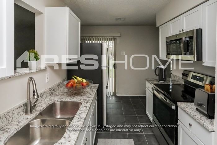 130 Cambridge Dr - Photo 3 of 19