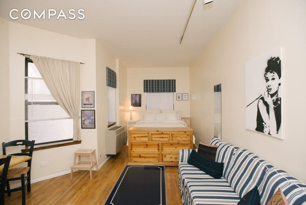 126 E 83rd St #3C - Photo 3 of 5