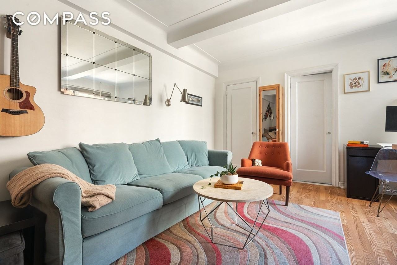 70 Remsen St #F7 - Photo 2 of 6