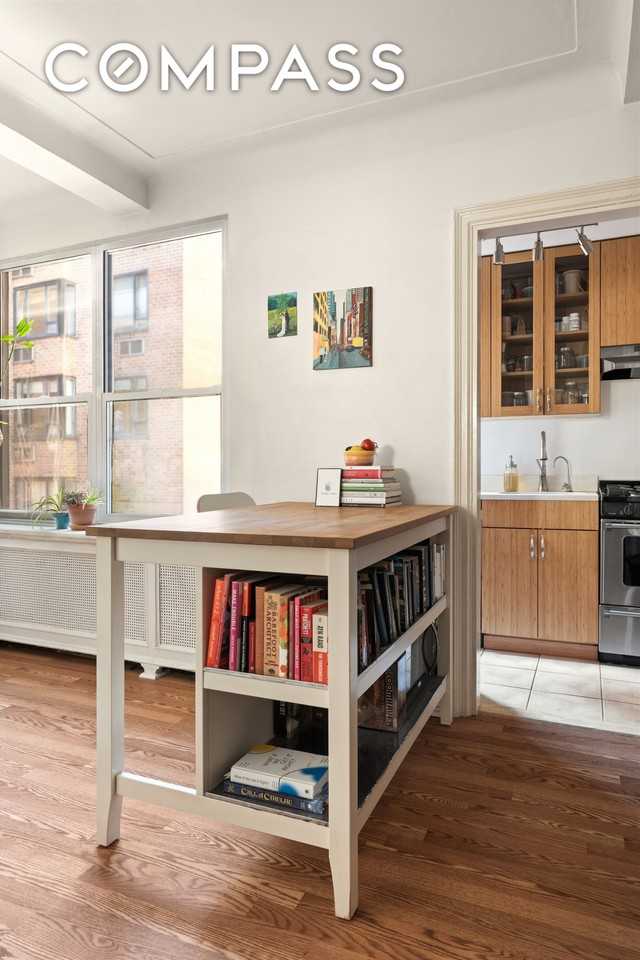 70 Remsen St #F7 - Photo 3 of 6