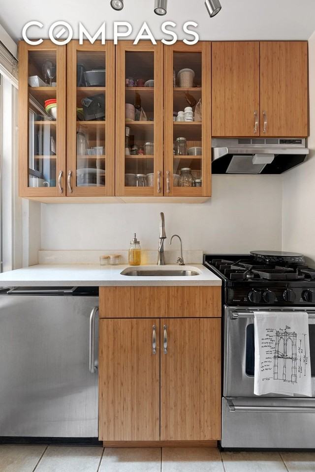70 Remsen St #F7 - Photo 4 of 6