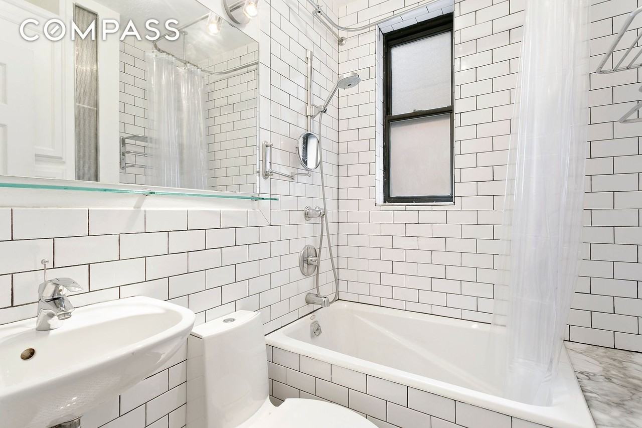 15 Butler Pl #3B - Photo 2 of 7