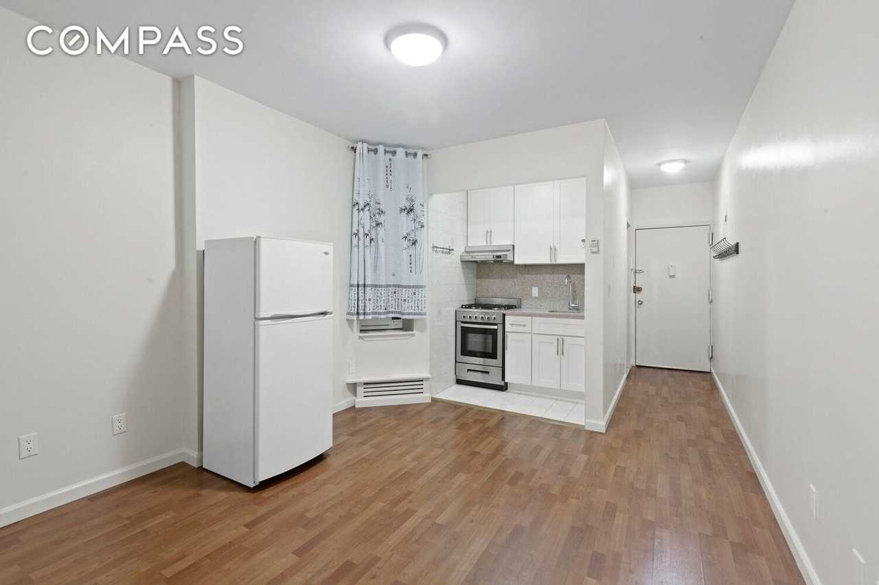 14 Orchard St #3E - Photo 4 of 8
