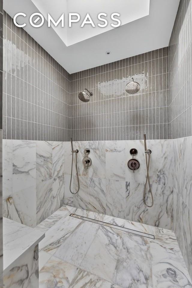 552 Macon St #2 - Photo 3 of 24