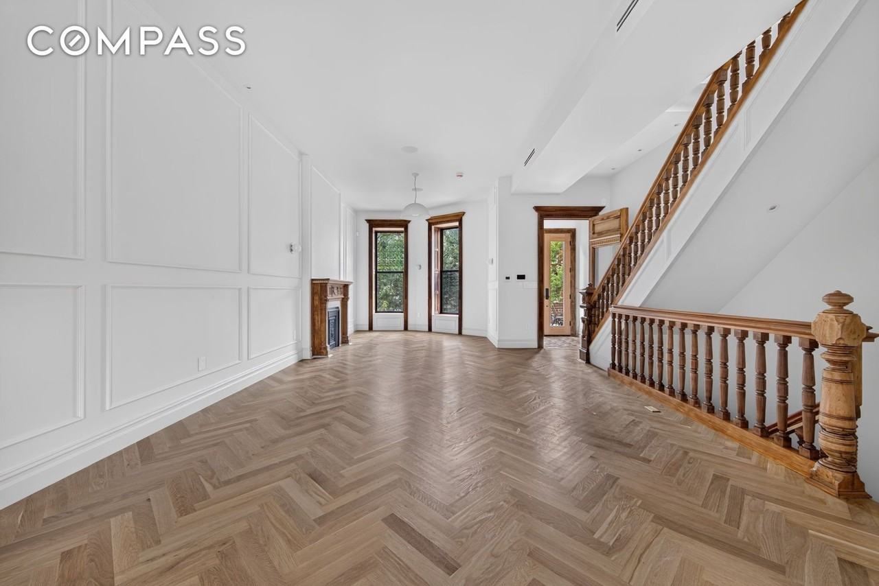 552 Macon St #2 - Photo 5 of 24