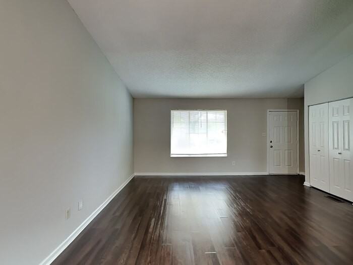 3025 Oneida Rd - Photo 5 of 25