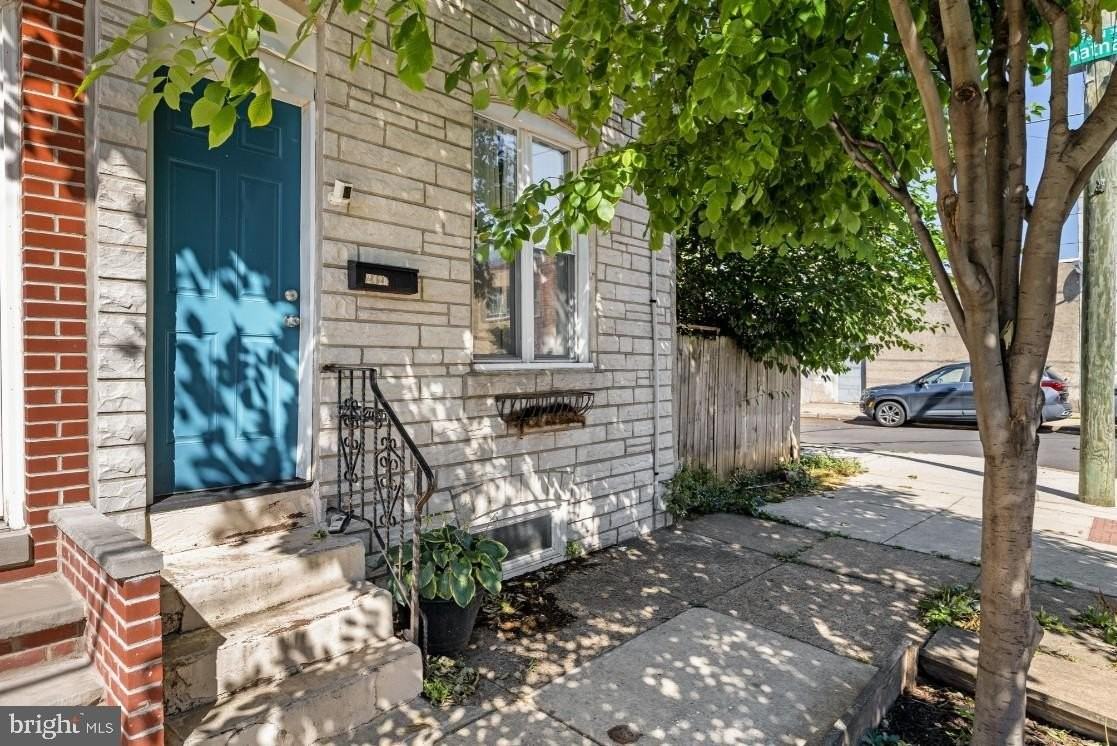 2426 E Indiana Ave - Photo 2 of 27