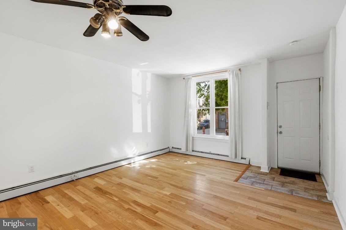 2426 E Indiana Ave - Photo 5 of 27