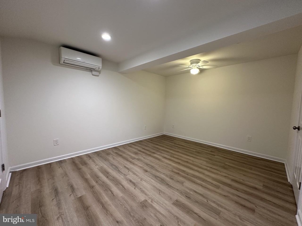43397 Cloverknoll Ct - Photo 3 of 13