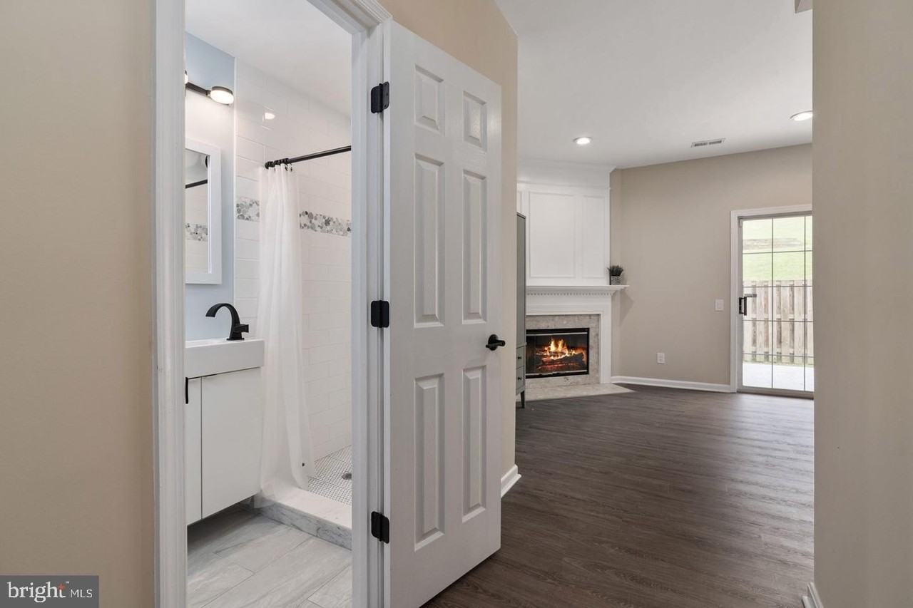 16877 Jed Forest Ln - Photo 6 of 27