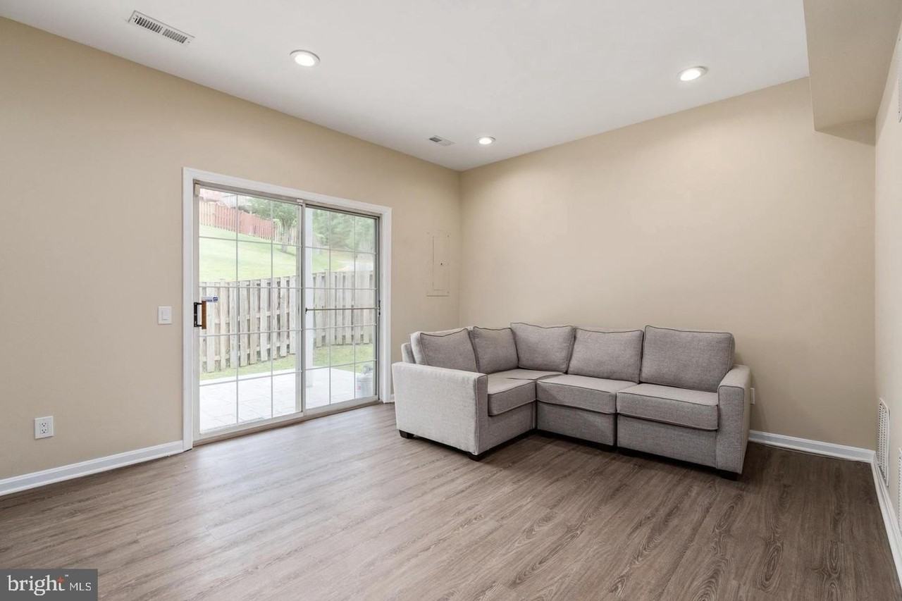 16877 Jed Forest Ln - Photo 7 of 27