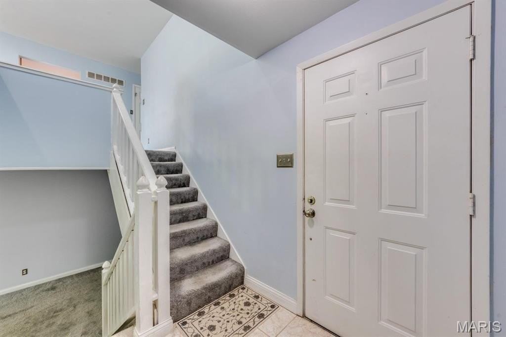 292 Brightfield Dr - Photo 3 of 50